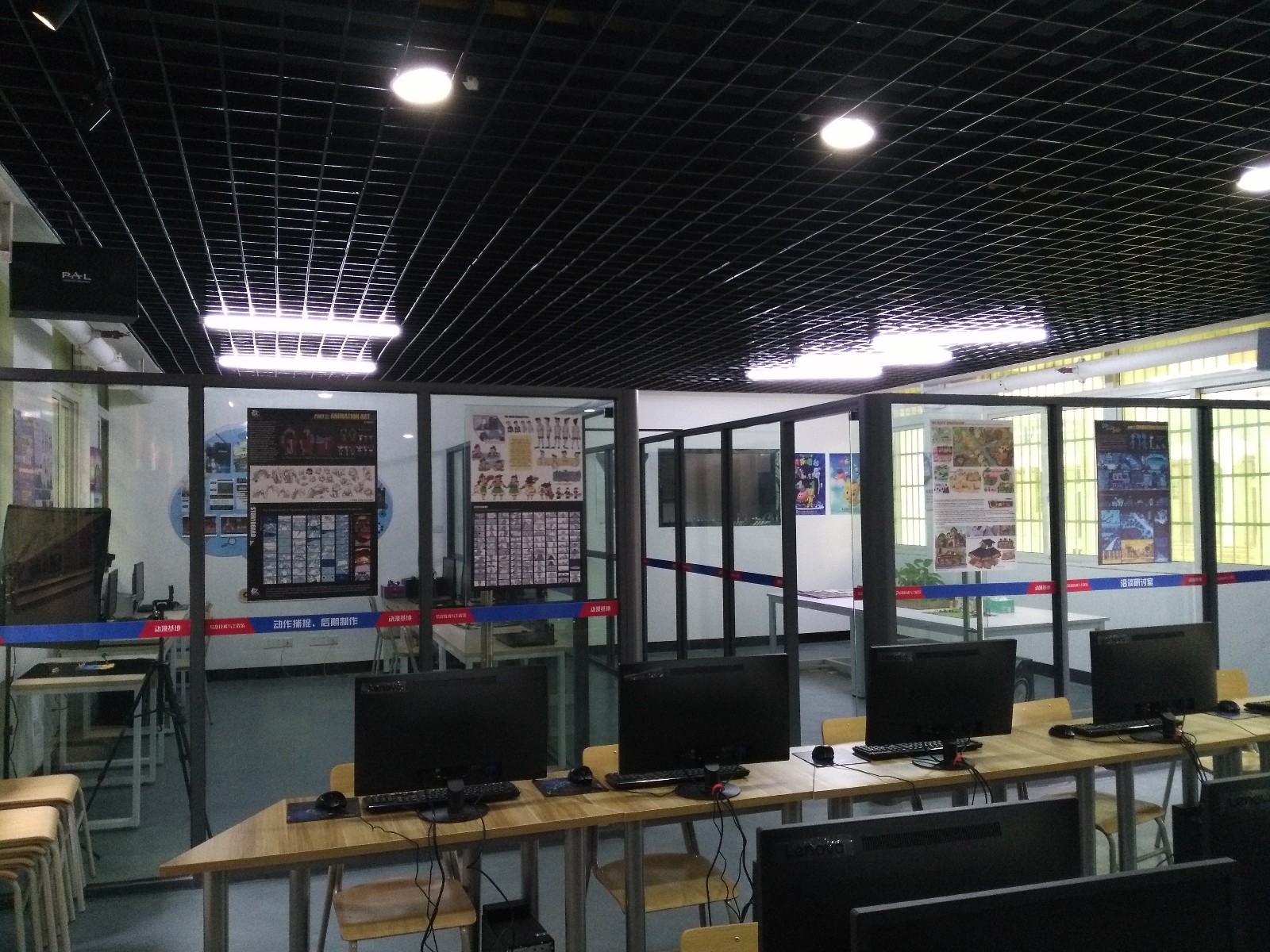动漫基地2.jpg