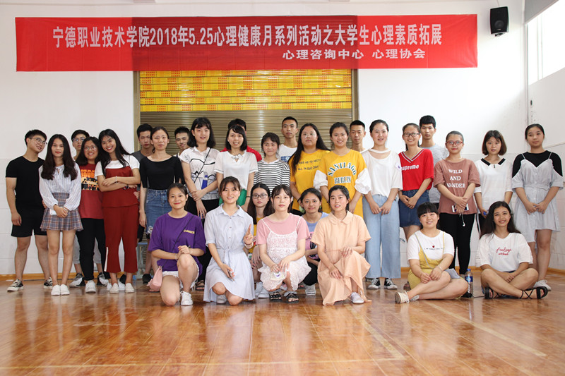 封面1.jpg 封面1.jpg
