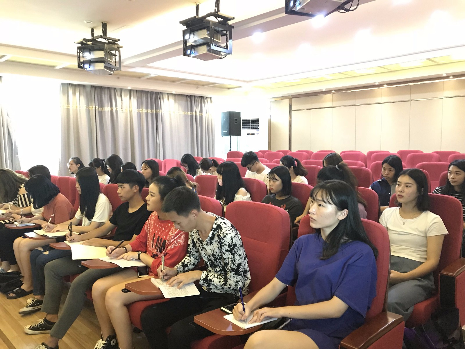 QQ图片20180926085917.jpg