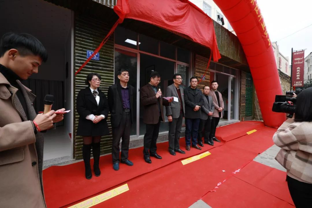 梦顶茶社开业2.png