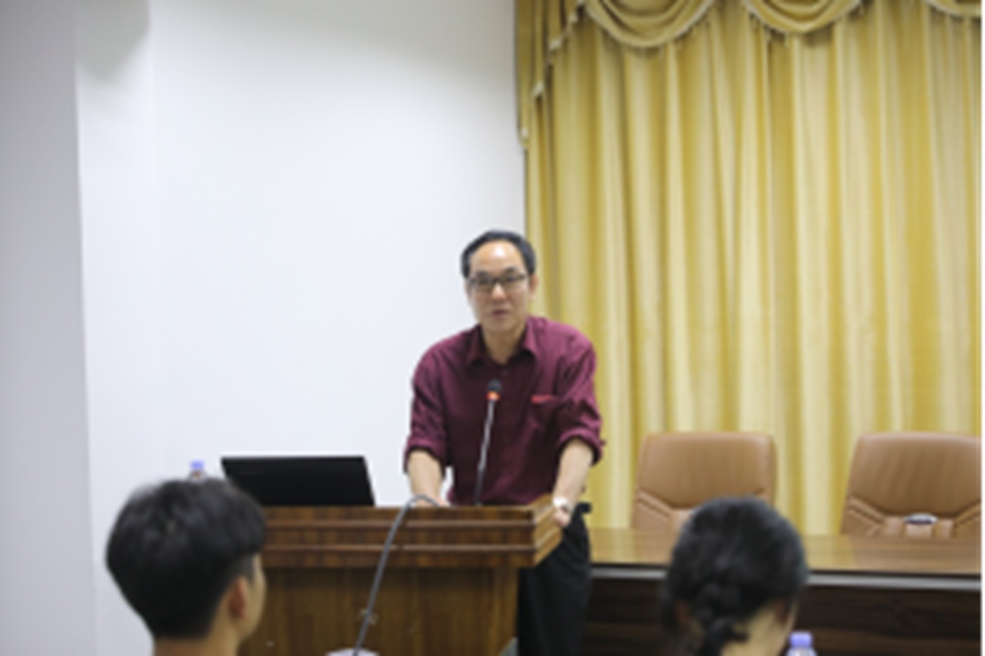 《读书与人生成长》新闻稿(1)108.jpg