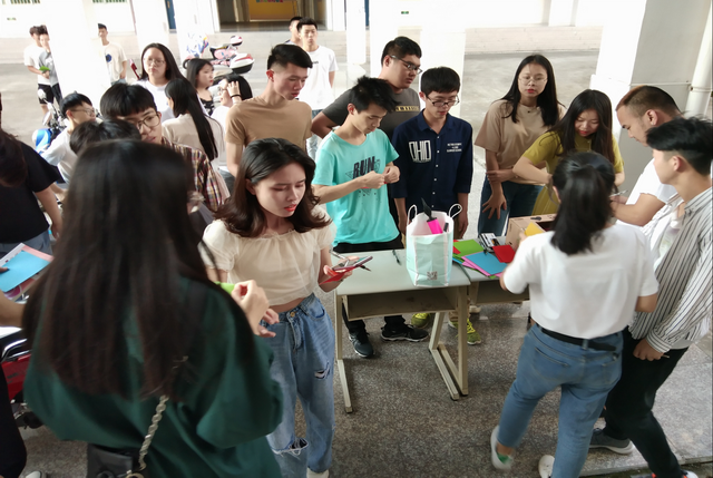 调整大小 图片4.png 调整大小 图片4.png