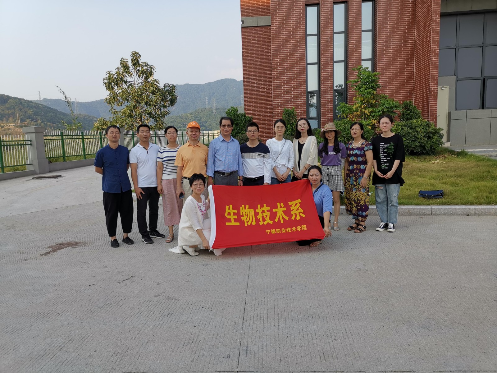 图2.jpg