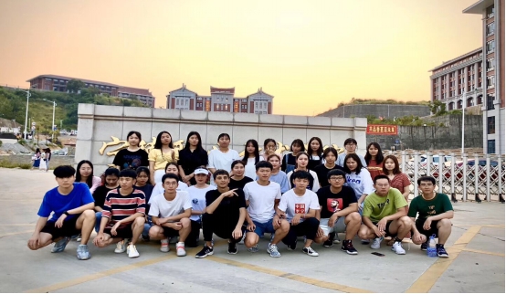 图片2.jpg 图片2.jpg
