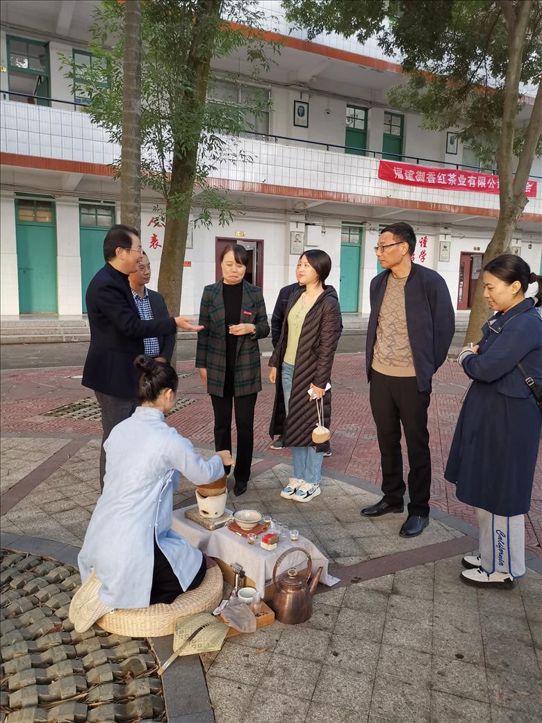 杏福娱乐平台饮茶日活动.JPG