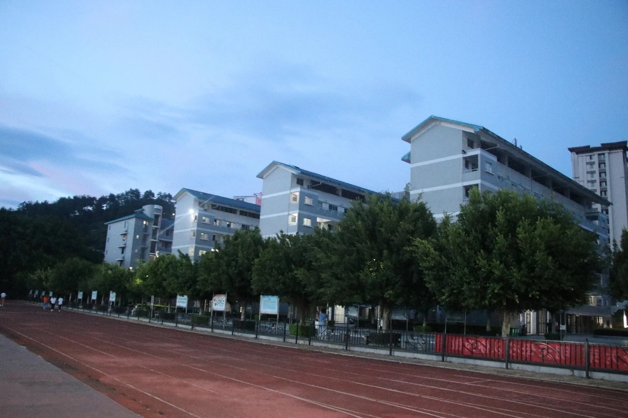 mmexport1592980776573.jpg