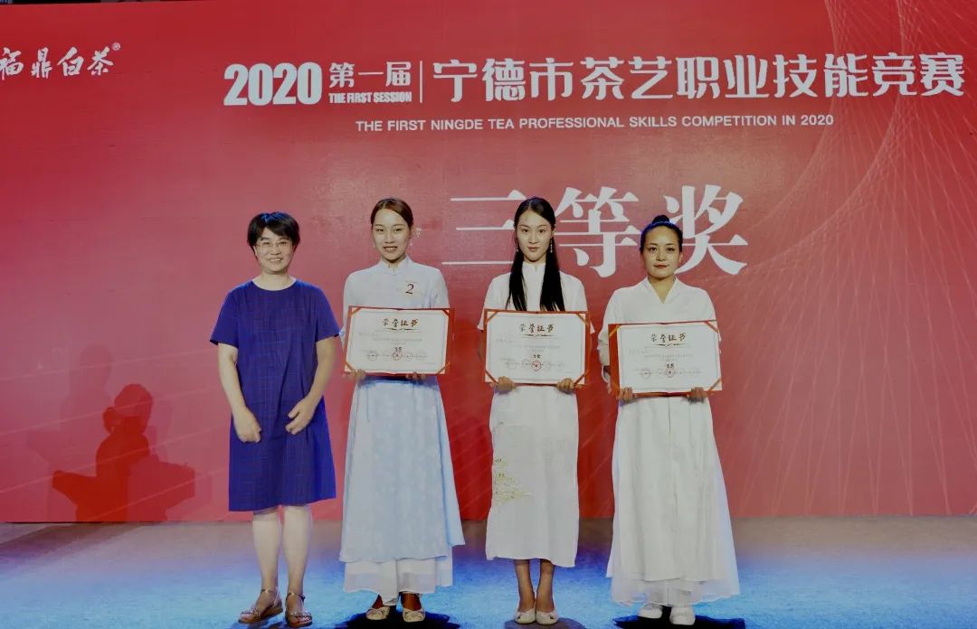 图片3.jpg 图片3.jpg
