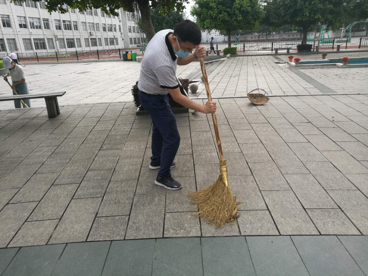 图片1.png