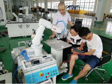 微信图片_20210503195652.png 微信图片_20210503195652.png
