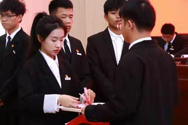 微信图片_20211129230619.png 微信图片_20211129230619.png