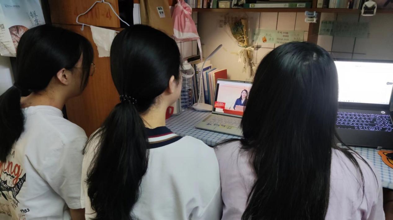 图片5.jpg 图片5.jpg