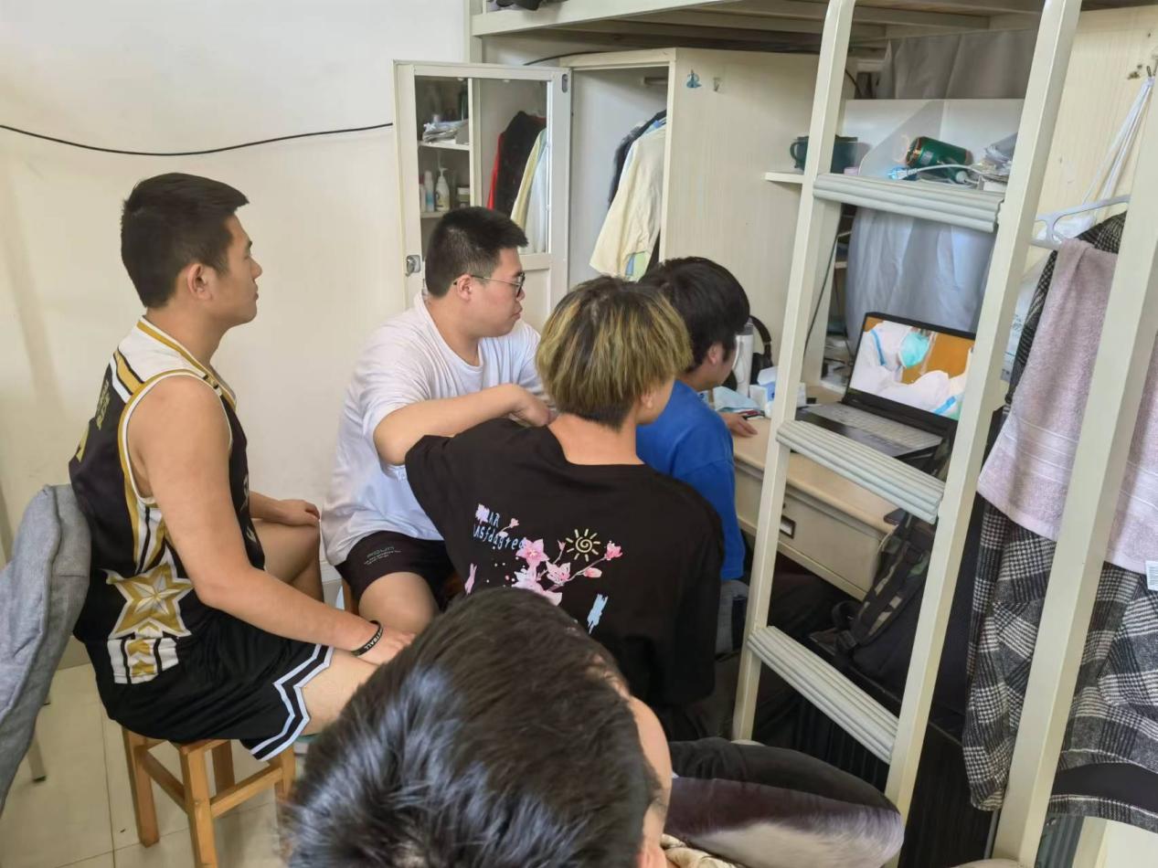 图片7.jpg 图片7.jpg