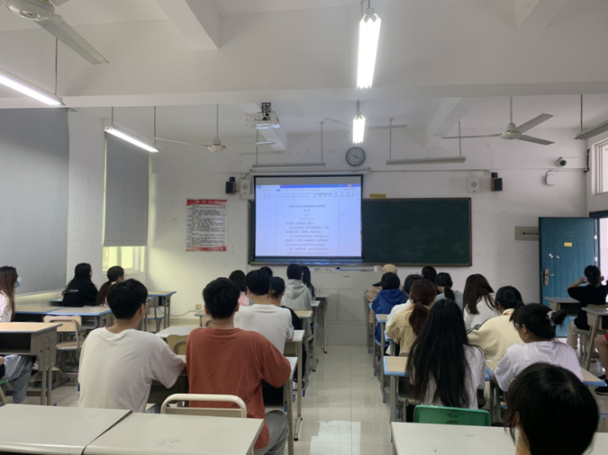 为深入学习贯彻习近平总书记关于职业教育的重要指示精神434.png