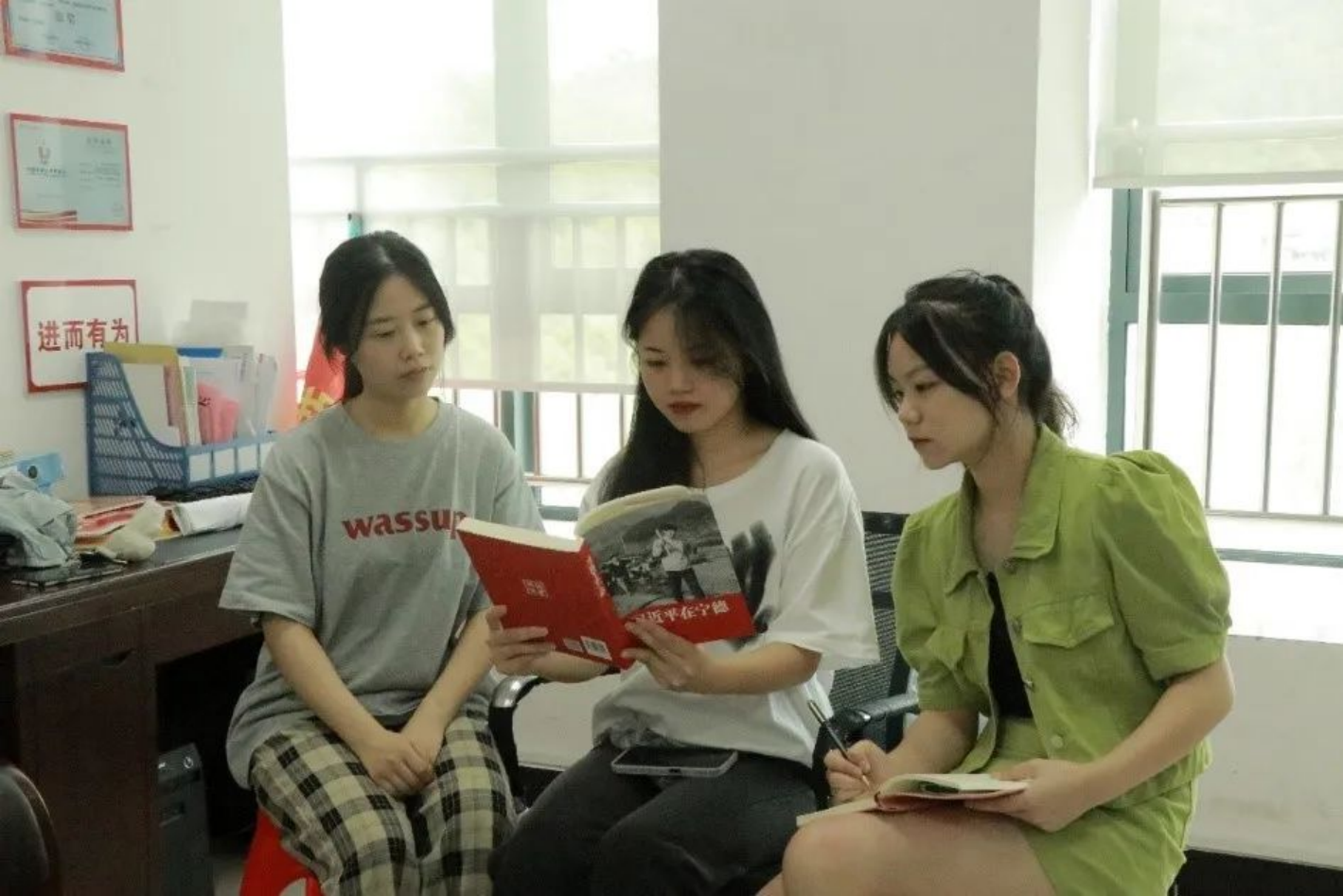 由教育部职业教育与成人教育司311_副本.png