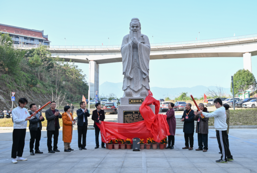 屏幕截图 2025-01-02 113131.png 屏幕截图 2025-01-02 113131.png